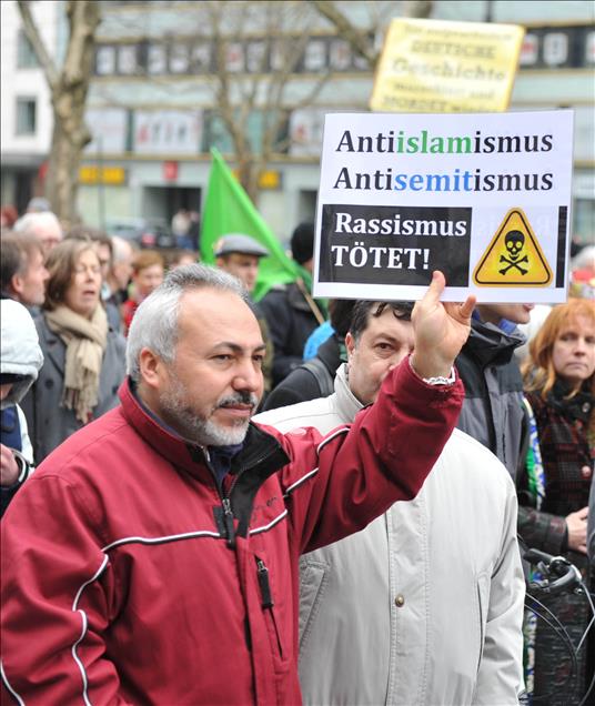 MUNIH'TE IRKCILIK PROTESTO EDILDI