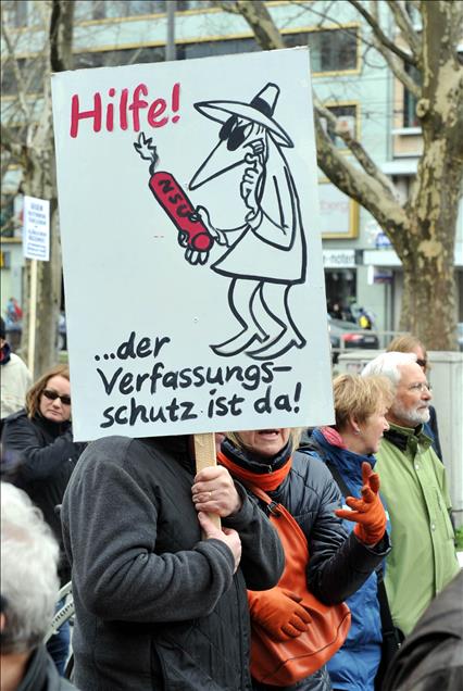 MUNIH'TE IRKCILIK PROTESTO EDILDI