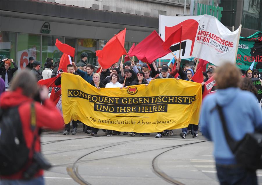 MUNIH'TE IRKCILIK PROTESTO EDILDI