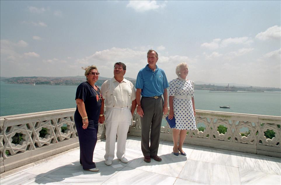 SEMRA - TURGUT OZAL VE GEORGE - BARBARA BUSH
