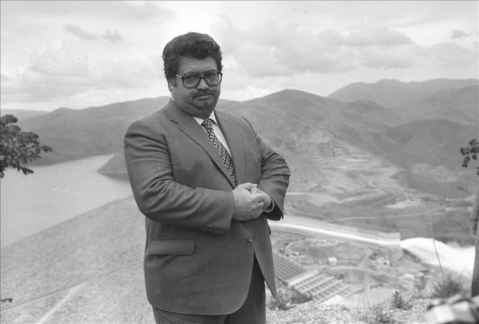 BASBAKAN YARDIMCISI OZAL, ELAZIG'DA