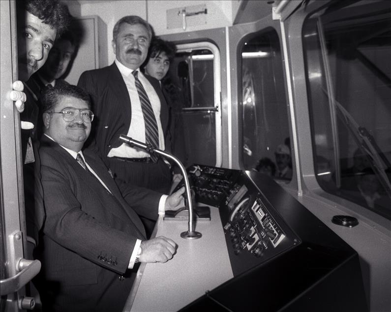 BASBAKAN OZAL, METRO DENEME SEFERLERINI BASLATTI