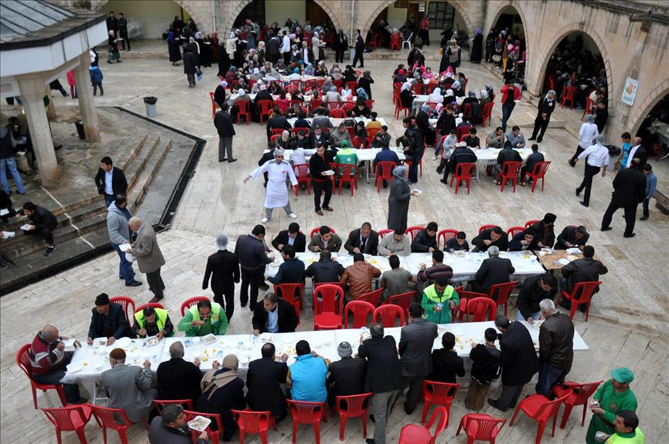 SANLIURFA'DA SAFAK VAKTI TRIT IKRAM EDILDI