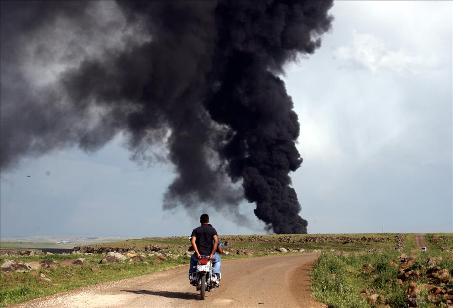 DIYARBAKIR'DA PETROL BORU HATTINDA YANGIN