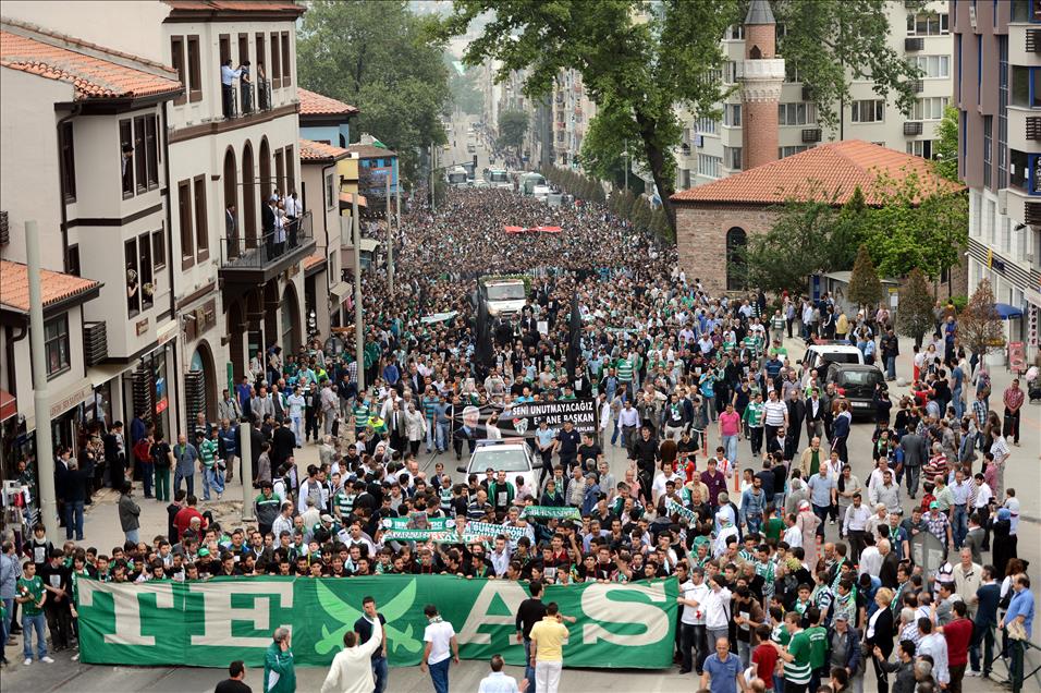 BURSASPOR KULUBU BASKANI YAZICI, SON YOLCULUGUNA UGURLANIYOR