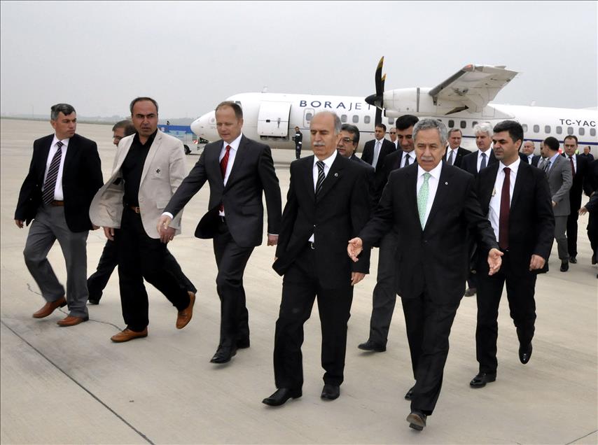 BASBAKAN YARDIMCISI ARINC BURSA'DA