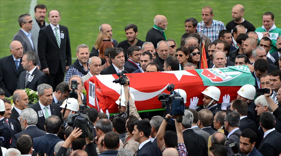 BURSASPOR KULUBU BASKANI YAZICI, SON YOLCULUGUNA UGURLANIYOR