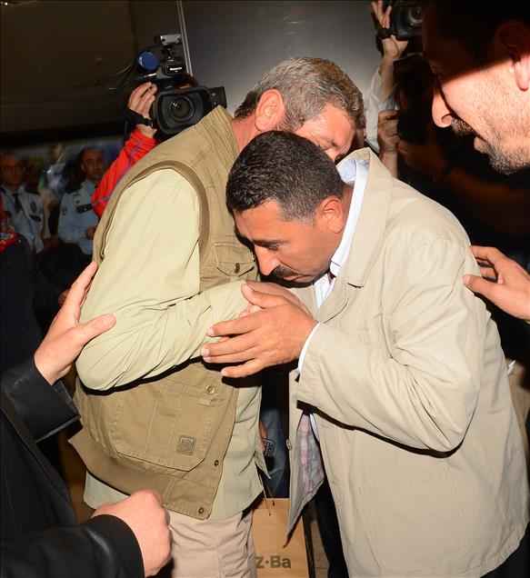 TALIBAN'IN SERBEST BIRAKTIGI TURKLER YURDA DONDU