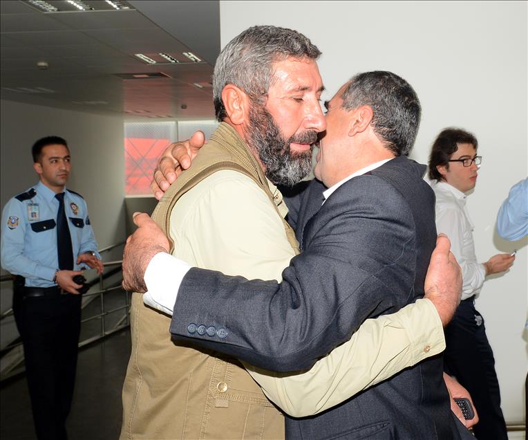 TALIBAN'IN SERBEST BIRAKTIGI TURKLER YURDA DONDU