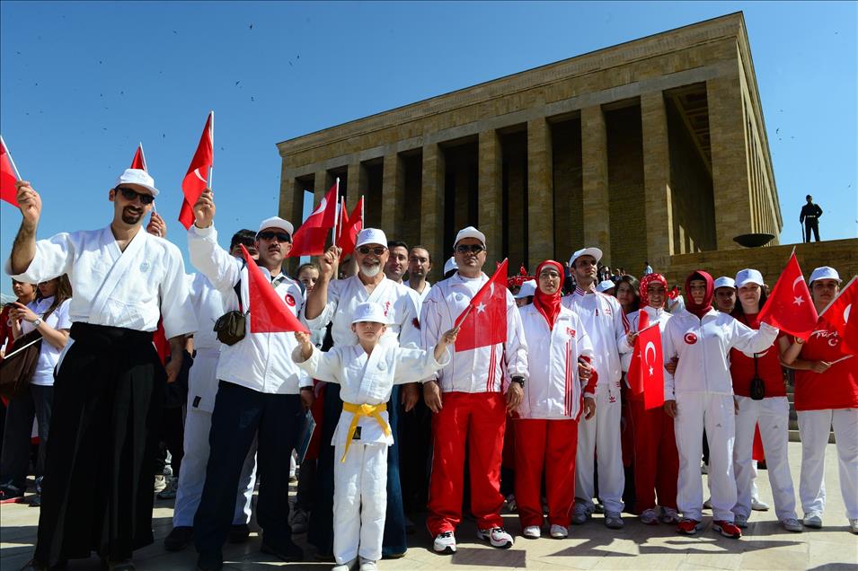 19 MAYIS GENCLIK VE SPOR BAYRAMI ETKINLIKLERI