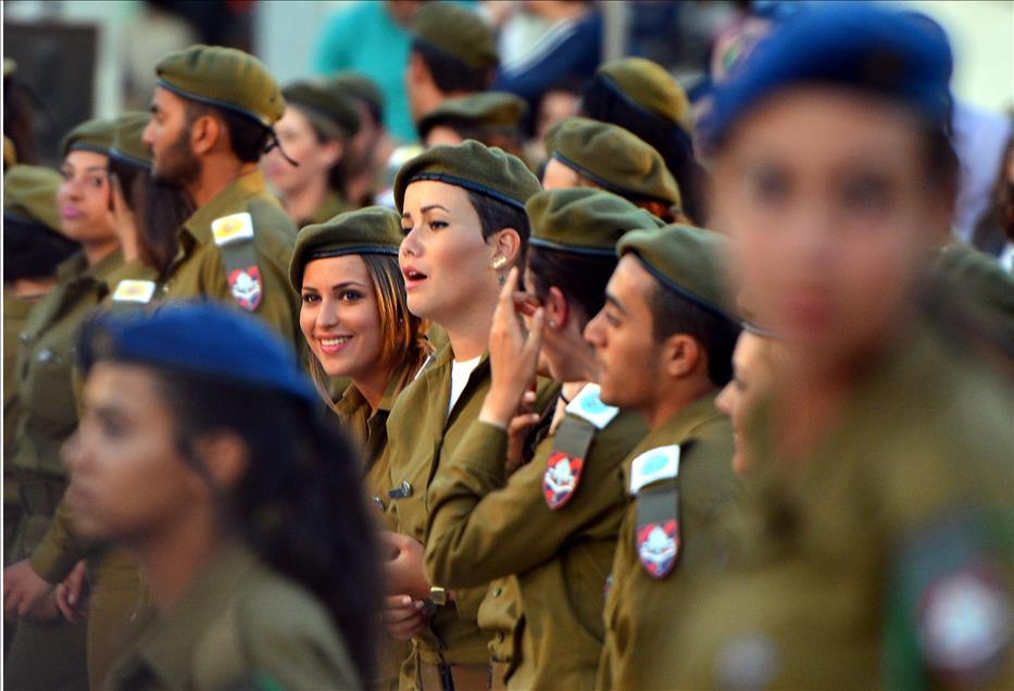 ISRAIL ASKRLERININ AGLAMA DUVARINDAKI YEMIN TORENI