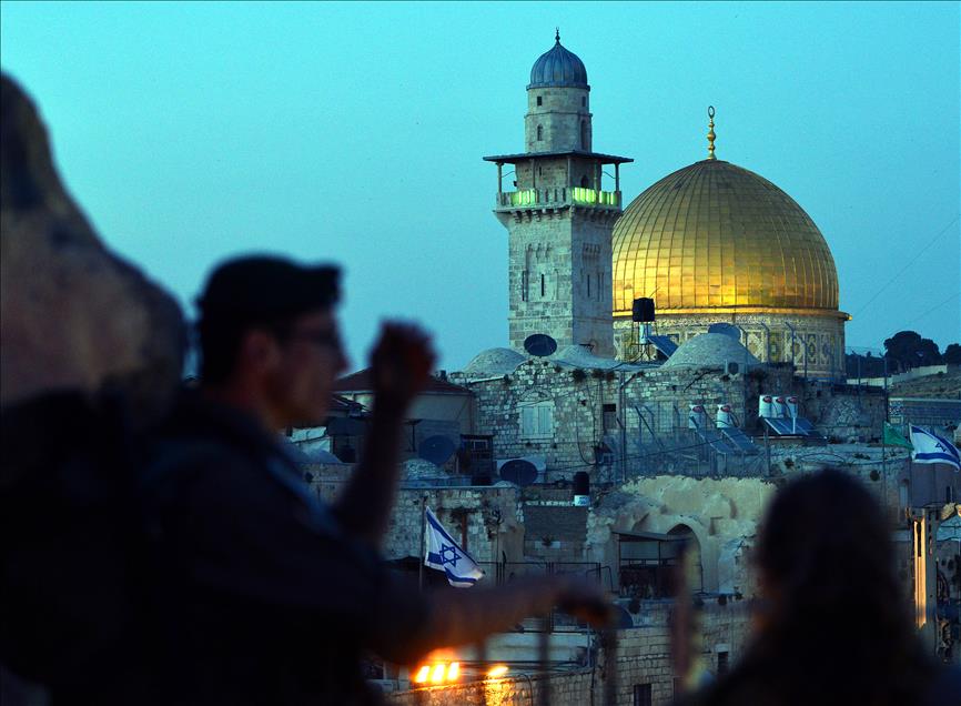ISRAIL ASKRLERININ AGLAMA DUVARINDAKI YEMIN TORENI