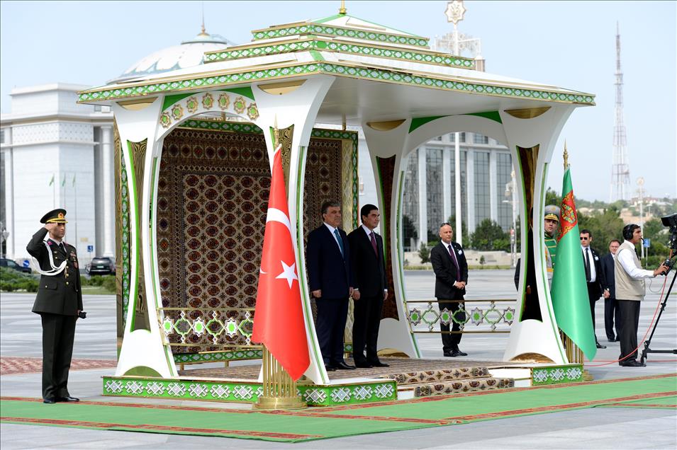 Cumhurbaşkanı Abdullah Gül Türkmenistan'da
