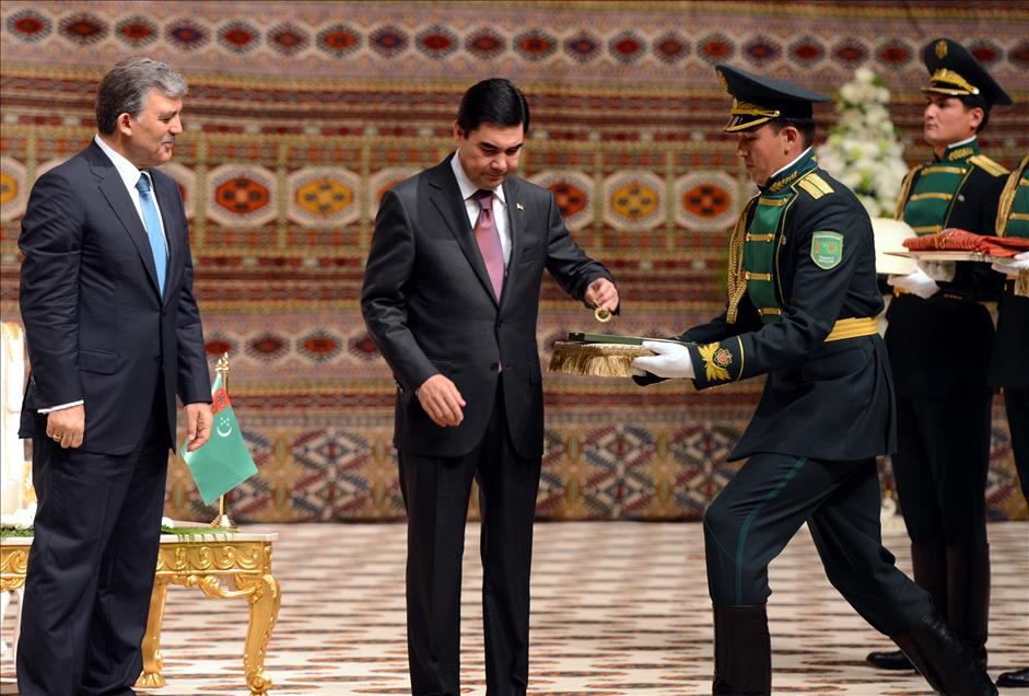 Cumhurbaşkanı Abdullah Gül Türkmenistan'da