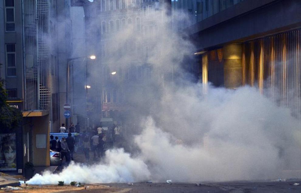 Taksim'deki eyleme müdahale