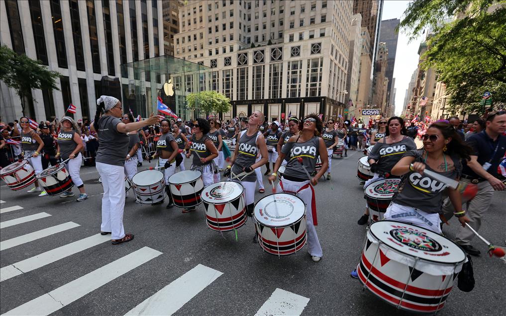 New York'ta Porto Riko GÃ¼nÃ¼ YÃ¼rÃ¼yÃ¼ÅÃ¼