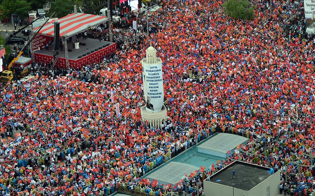 Ak Parti'nin ''Milli İradeye Saygı Mitingi"