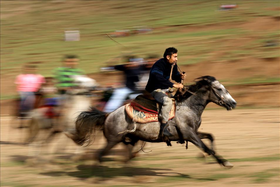 Yıllara meydan okuyan spor, "Buzkaşı"
