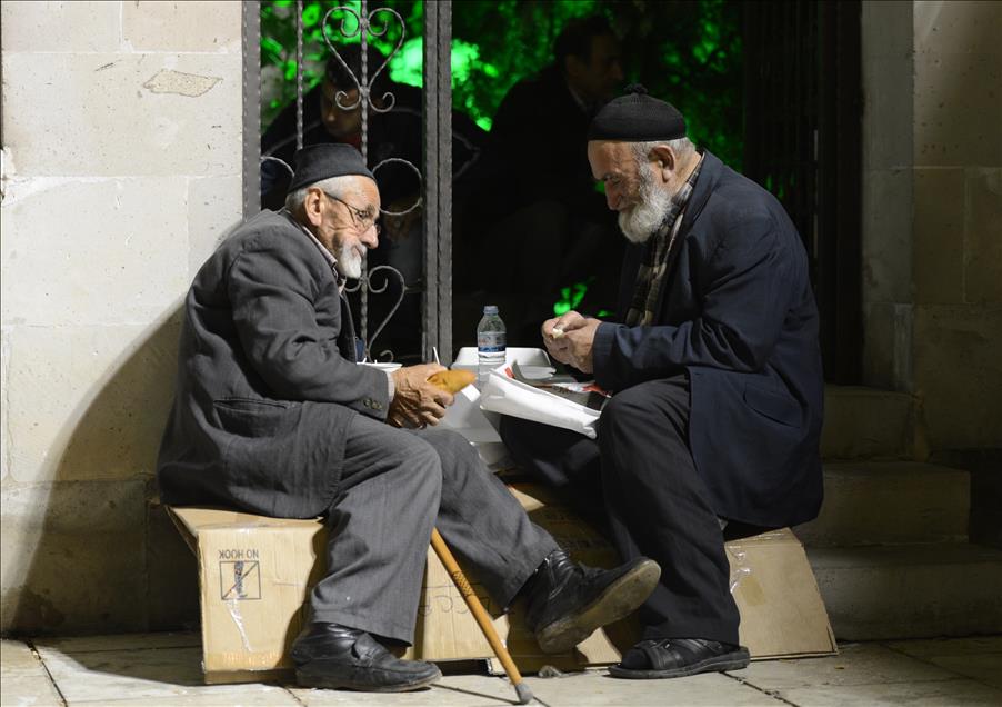 Bin aydan hayırlı Kadir Gecesi