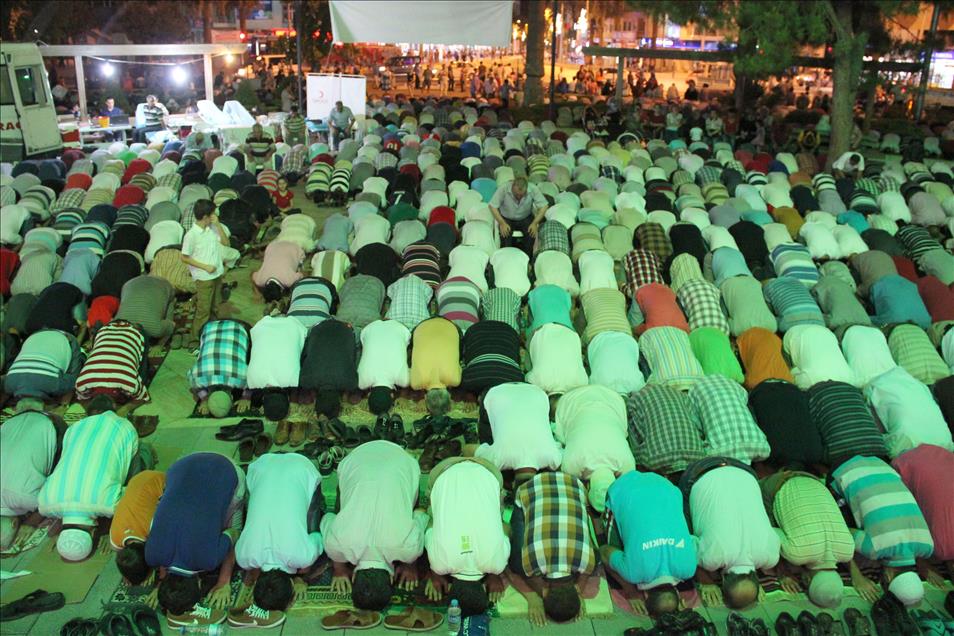 Denizli'de Kadir Gecesi coşkusu 