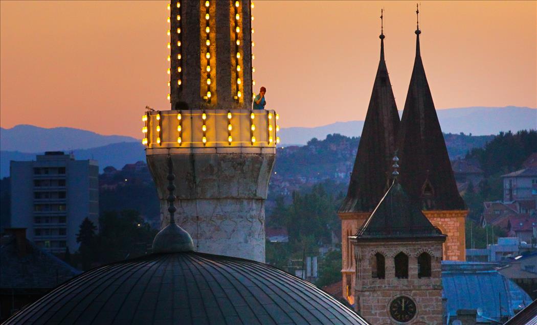 Bin aydan hayırlı Kadir Gecesi