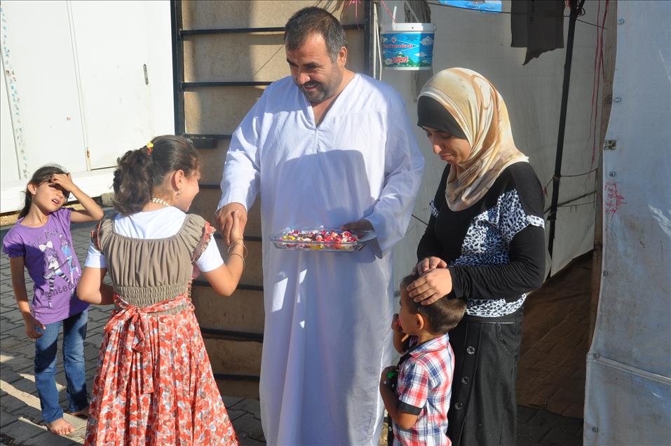 Bayramda çocuk manzaraları