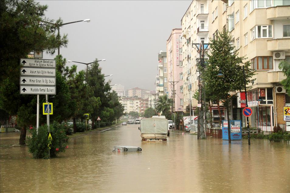 Samsun'da sel baskını 15