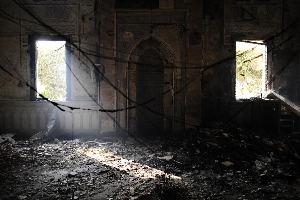 Rabiatul Adeviye Camii yakıldı