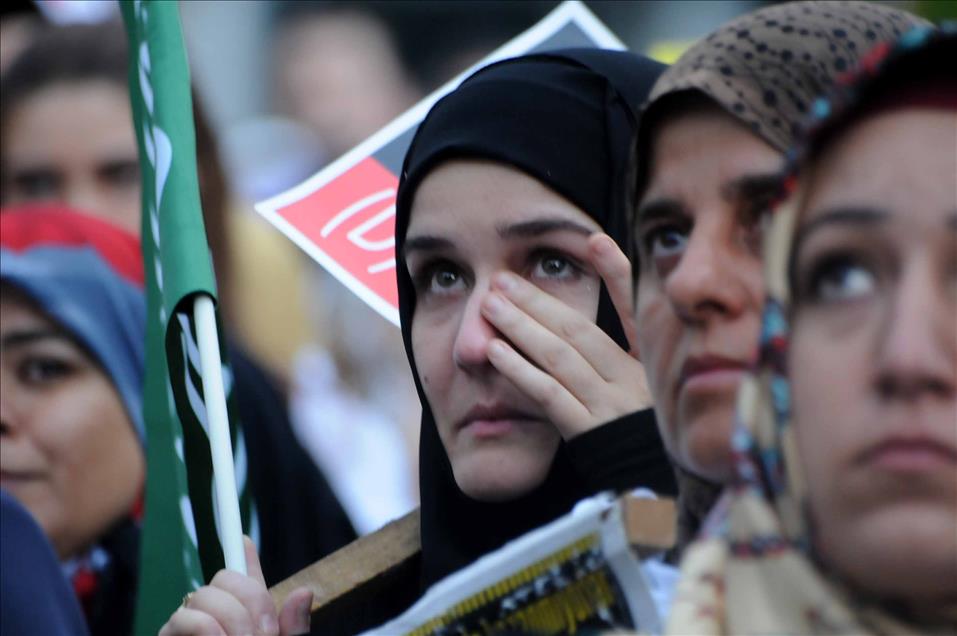 Mısır ve Suriye'deki katliamlara tepki gösterileri