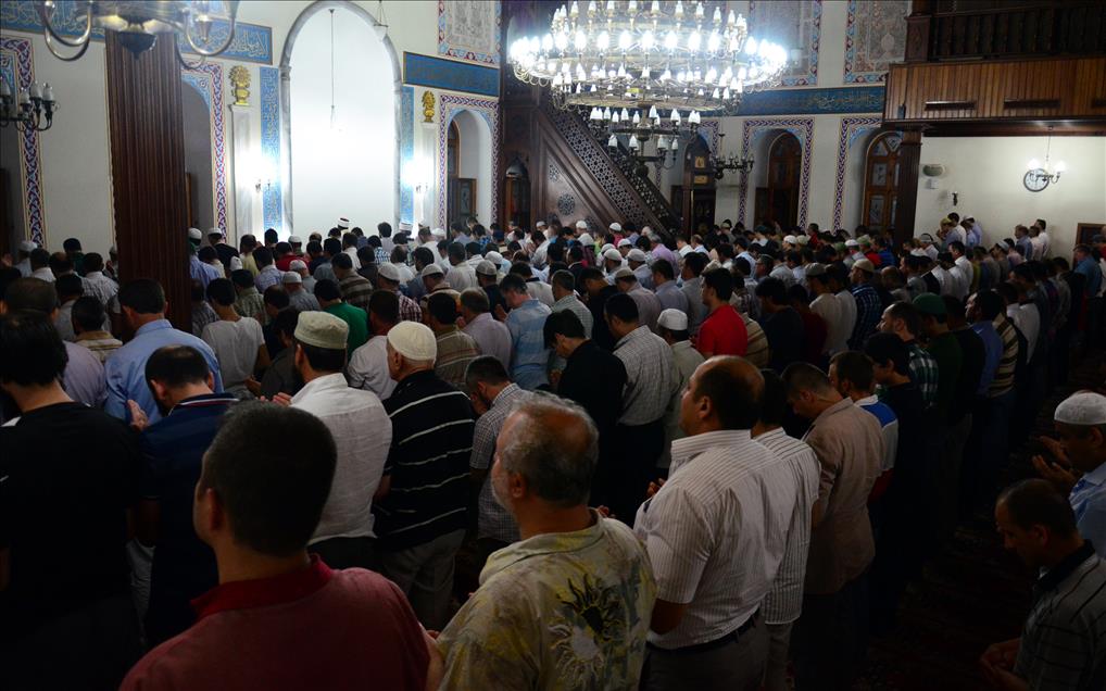 Mısır ve Suriye'deki katliamlara tepki gösterileri