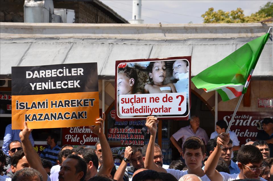 Mısır ve Suriye'deki katliama tepkiler