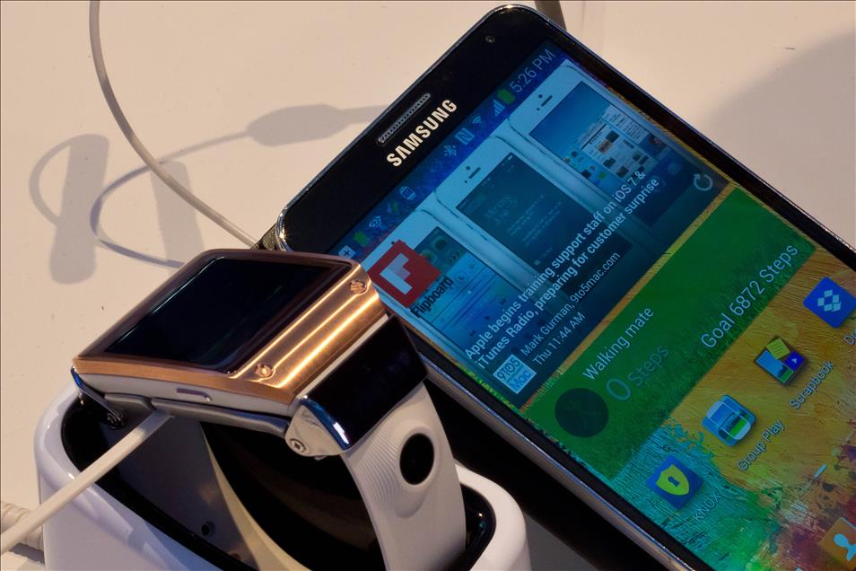 Samsung Galaxy Gear ve Galaxy Note 3'e eşzamanlı tanıtım