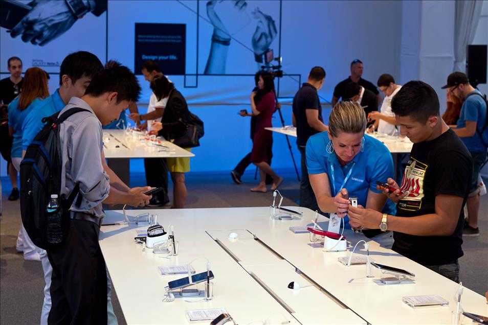 Samsung Galaxy Gear ve Galaxy Note 3'e eşzamanlı tanıtım