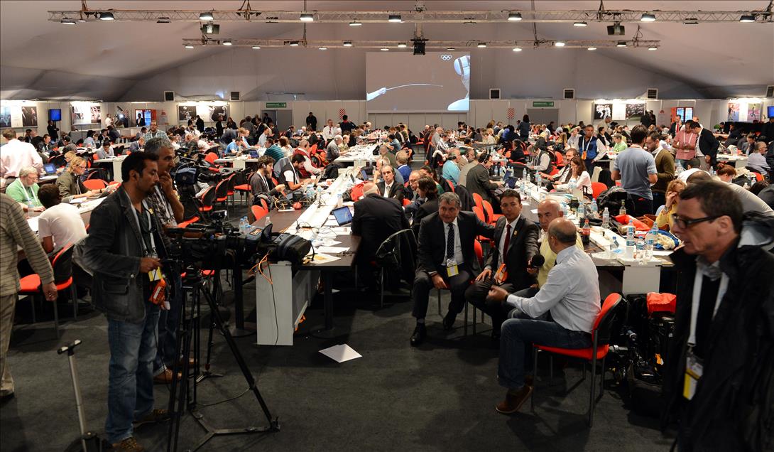 2020 Yaz Olimpiyat ve Paralimpik Oyunları'nı düzenleyecek kent açıklanıyor