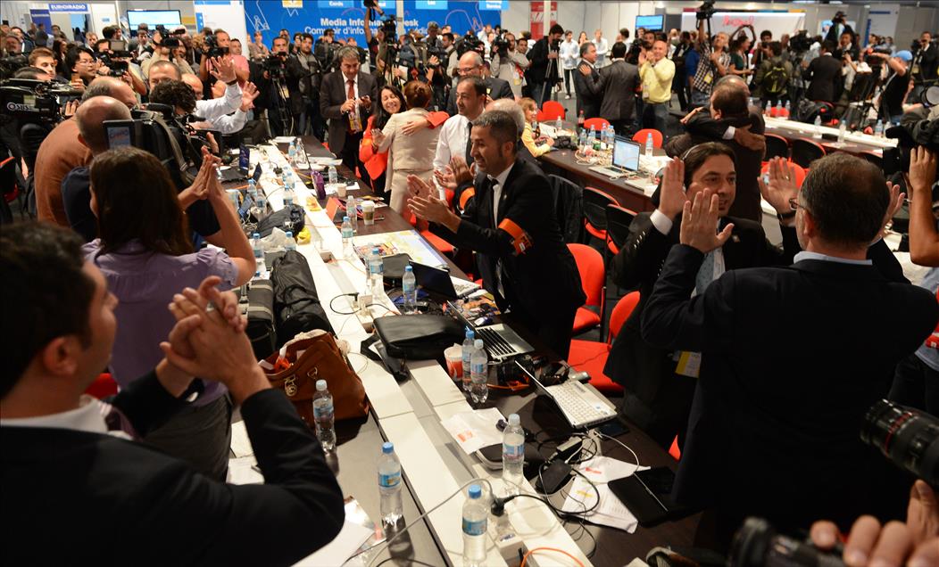 2020 Yaz Olimpiyat ve Paralimpik Oyunları'nı düzenleyecek kent açıklanıyor