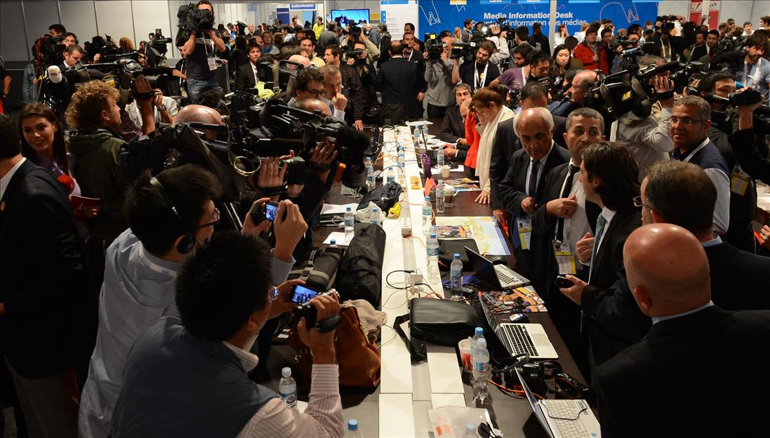 2020 Yaz Olimpiyat ve Paralimpik Oyunları'nı düzenleyecek kent açıklanıyor