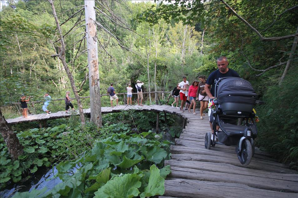Yeryüzü cenneti: Plitvice Milli Parkı
