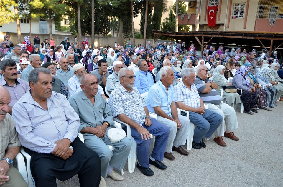 Kozan'da hacı adayları kutsal topraklara uğurlandı