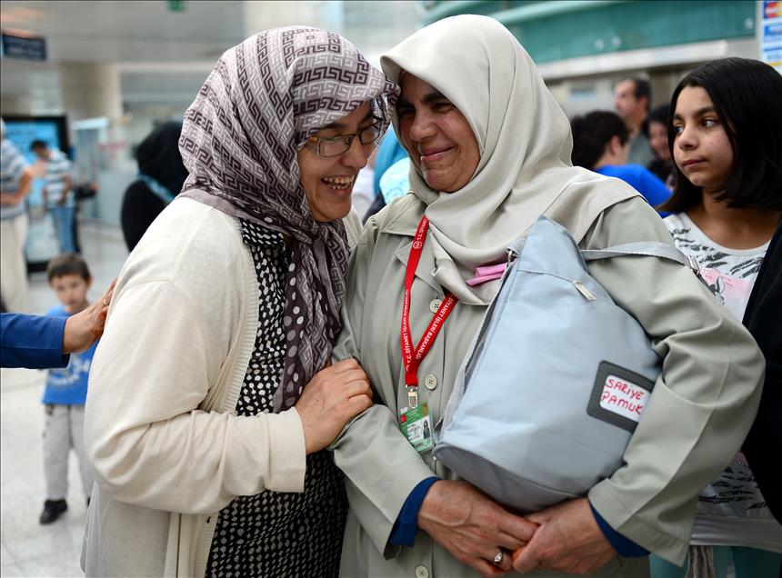 Kutsal topraklara yolculuk başladı