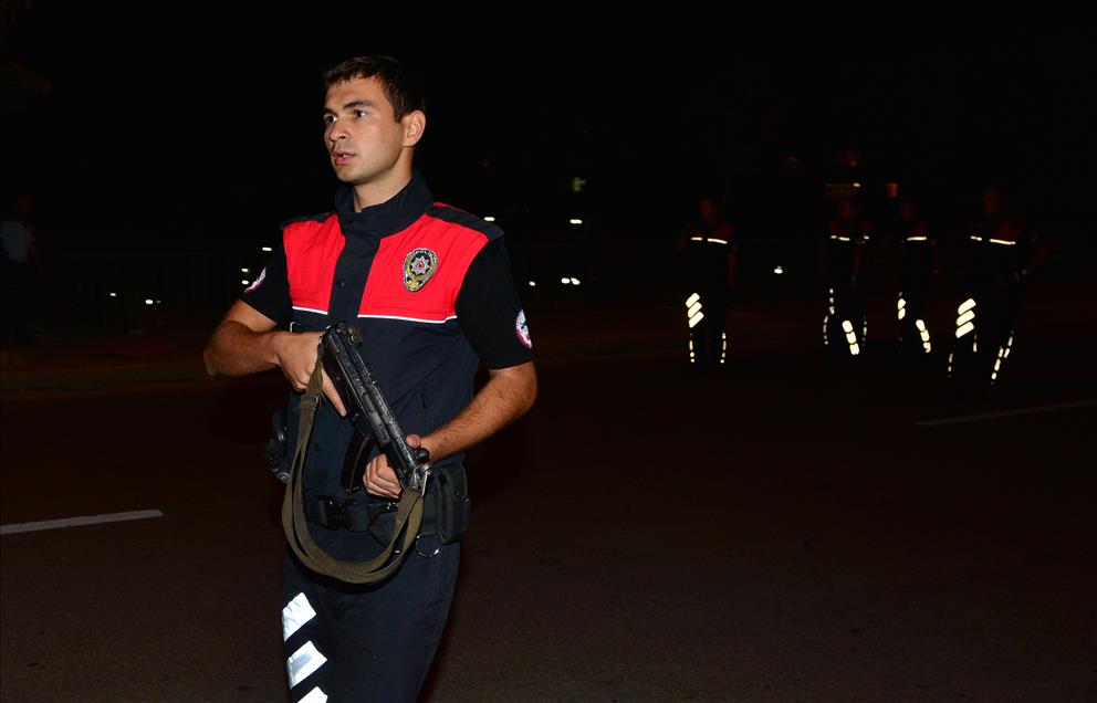 Ankara'da polisevine saldırı