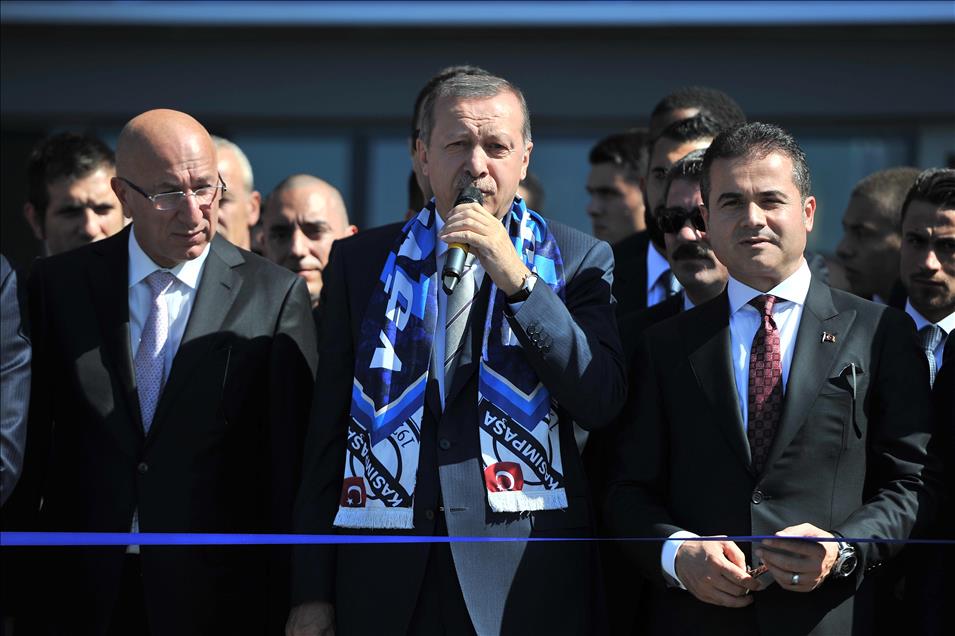 Başbakan Erdoğan, Kasımpaşa Spor Tesisleri'ni açtı