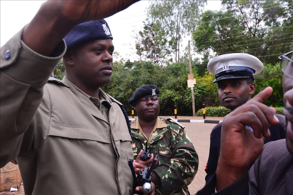 Kenya'da AVM'ye terörist saldırı