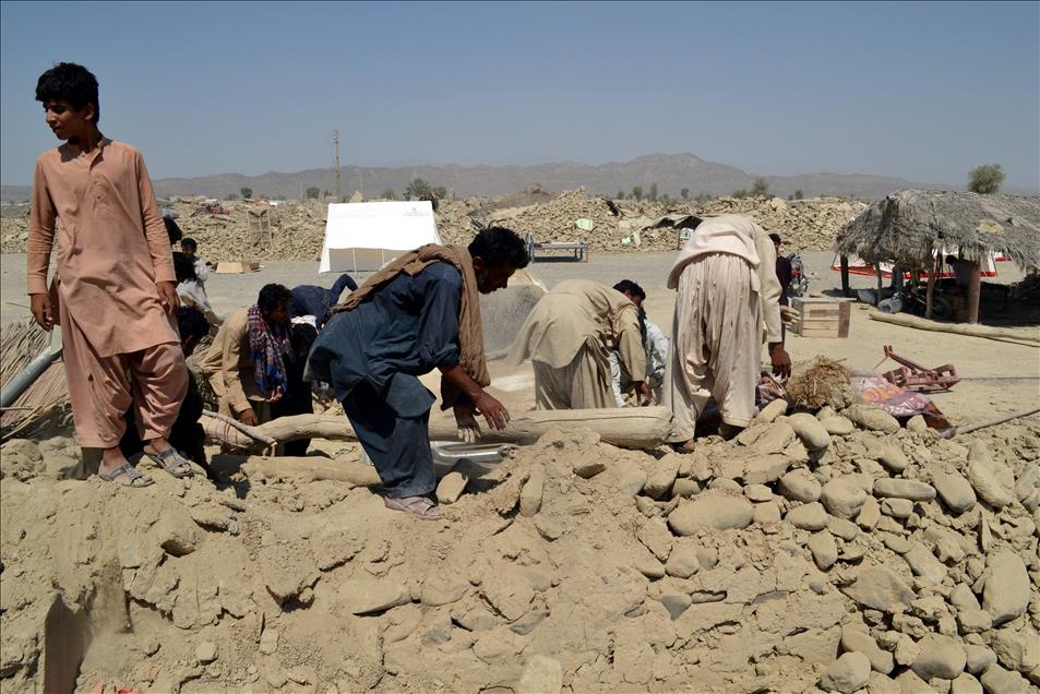 Pakistan'daki deprem