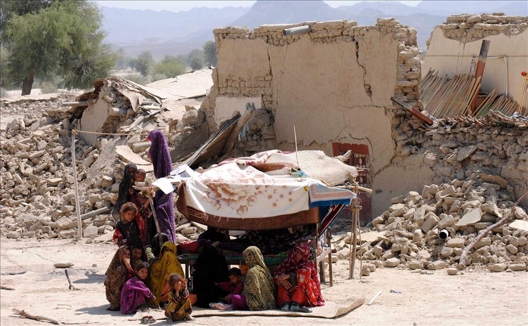 Pakistan'daki deprem