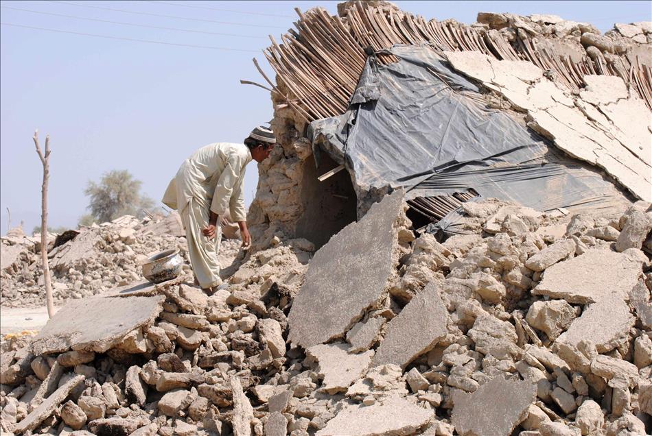 Pakistan'daki deprem