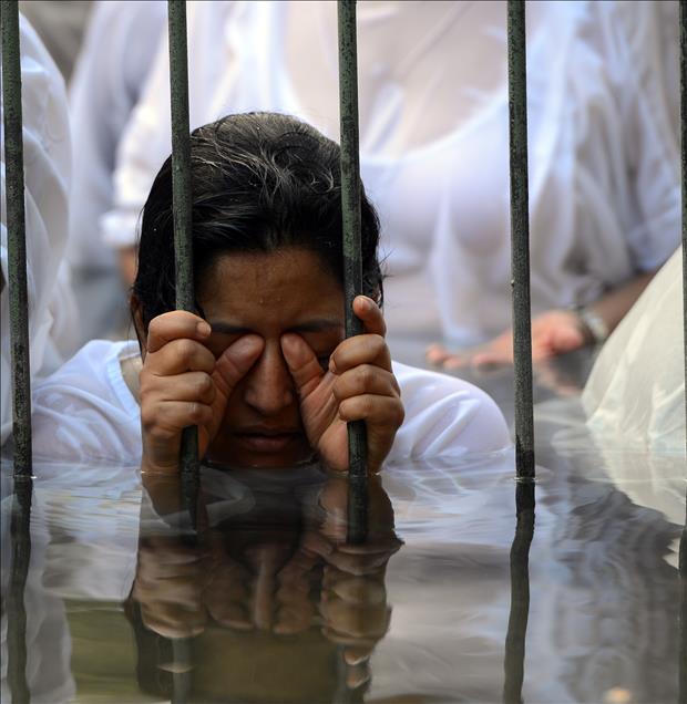 Şeria nehrinde toplu vaftiz