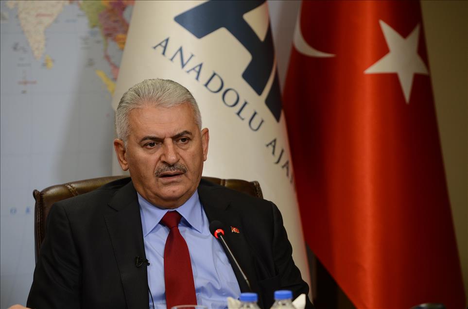 Ulaştırma Denizcilik ve Haberleşme Bakanı Yıldırım, AA Editör Masası'nda