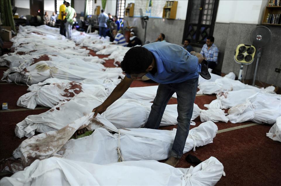 Mısır'da darbe karşıtlarına yönelik katliam