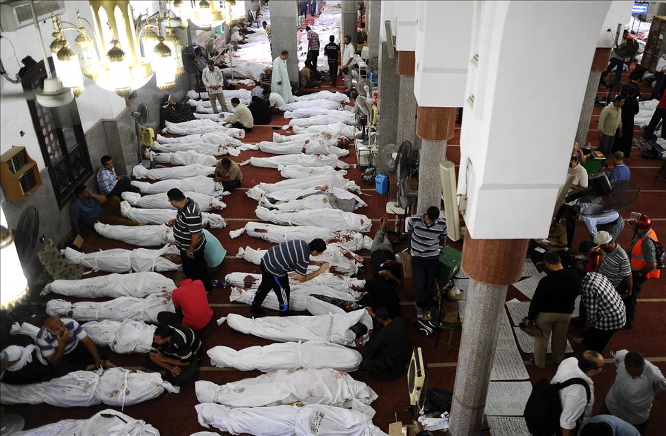 Mısır'da darbe karşıtlarına yönelik katliam