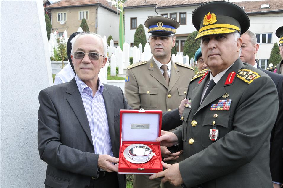 Genelkurmay Başkanı Orgenaral Özel, Bosna Hersek'te